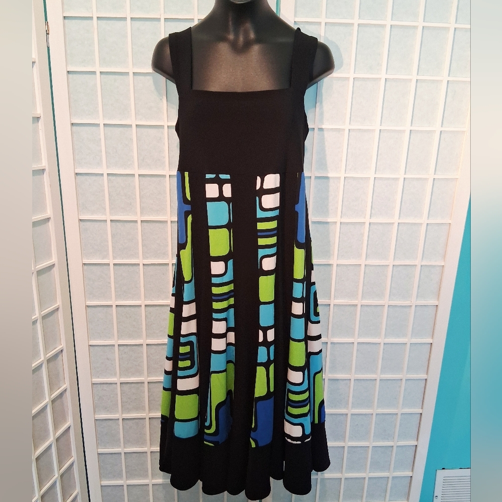 Frank Lyman Design Black and Green Geometric Dress 6333